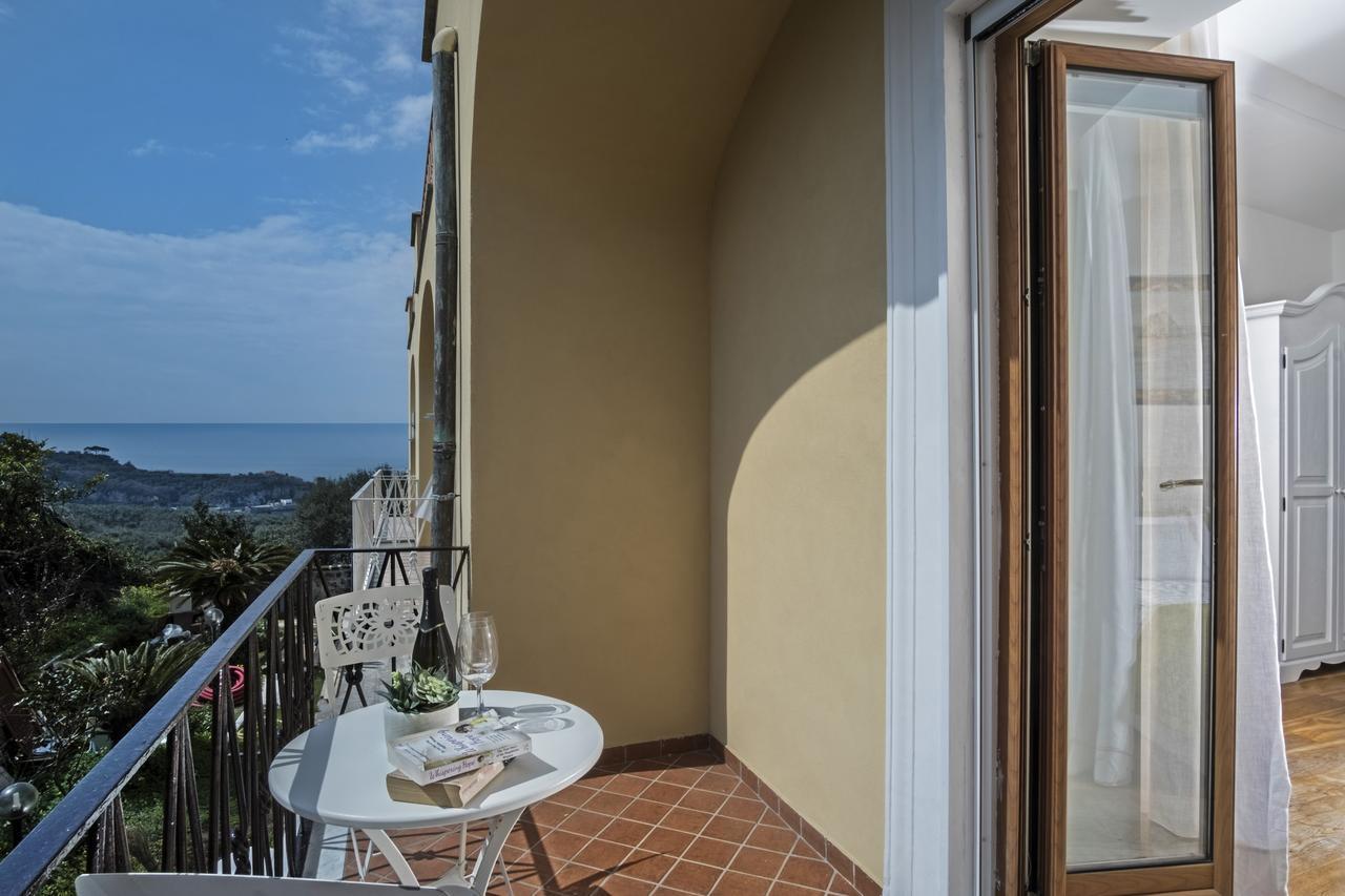 Faraglioni Di Sorrento Guesthouse Kültér fotó